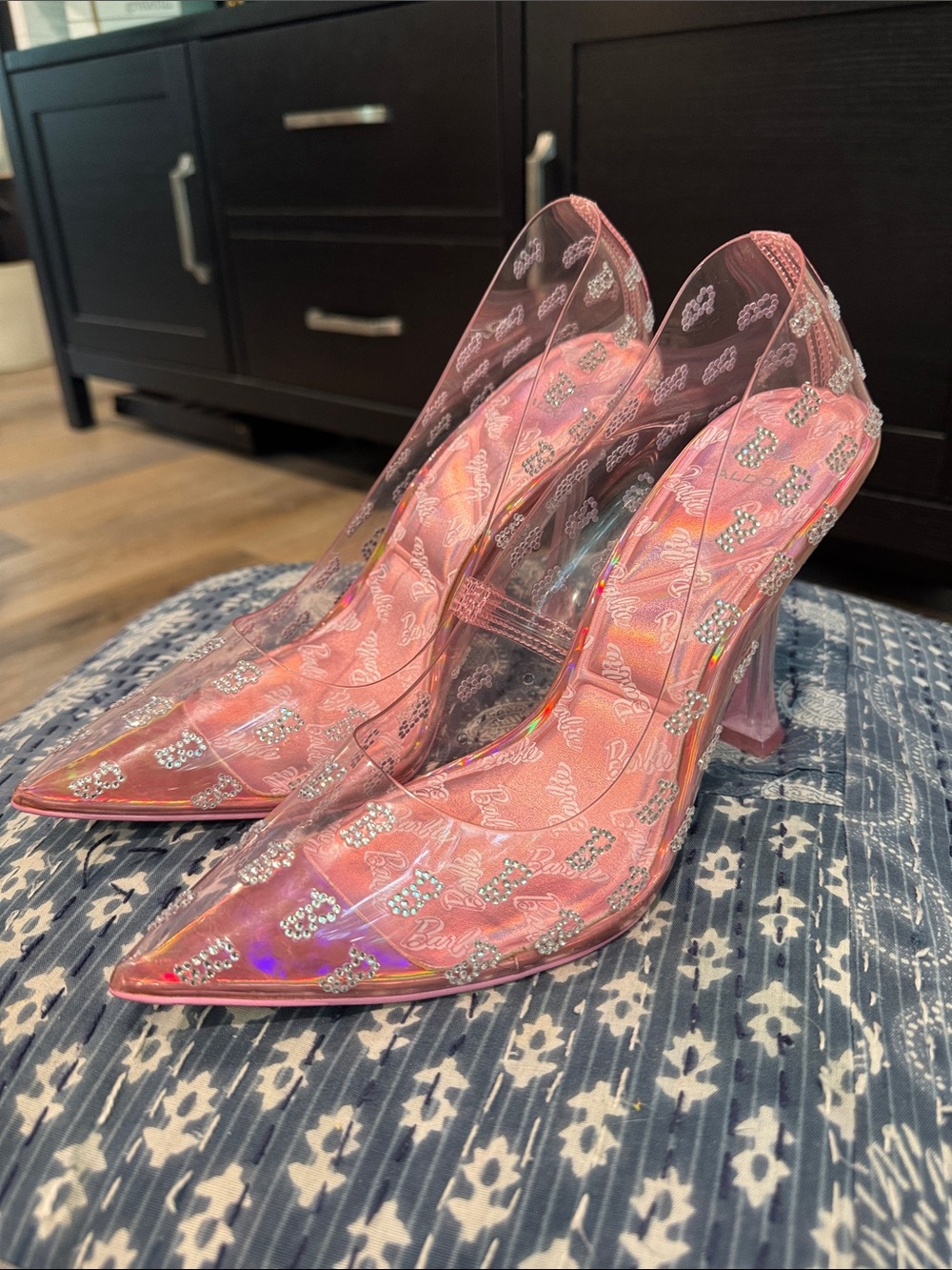 Barbie Pink Transparent Pointed-Toe High Heels with Logo Print - Picture 3 of 15